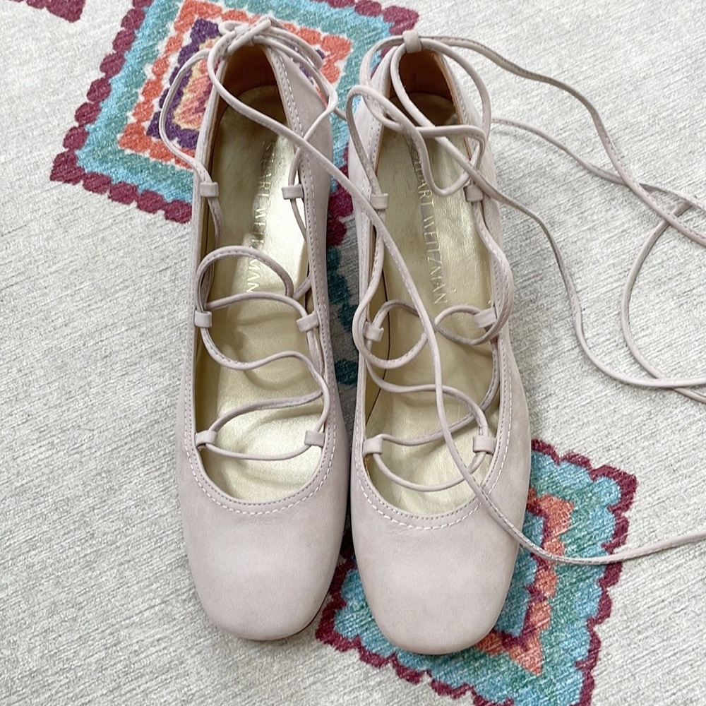 NWOB Stuart Weitzman Lace Up Low heel pumps - Picture 4 of 10